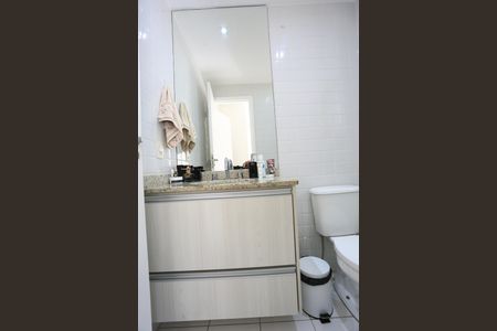 Apartamento à venda com 87m², 2 quartos e 2 vagasBanheiro da Suíte 1