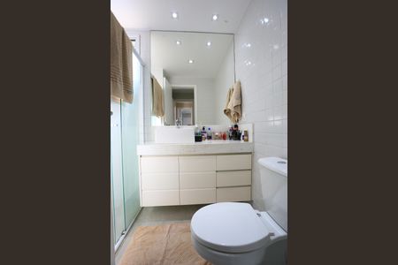 Apartamento à venda com 87m², 2 quartos e 2 vagasBanheiro da Suíte 2