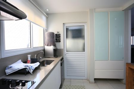 Apartamento à venda com 87m², 2 quartos e 2 vagasCozinha