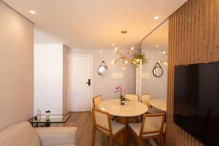 Sala de apartamento à venda com 2 quartos, 44m² em Usina Piratininga, São Paulo