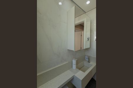 Apartamento à venda com 44m², 2 quartos e sem vaga Apartamento à venda com 44m², 2 quartos e sem vagaBanheiro Social