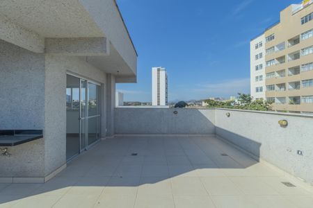 Apartamento à venda com 163m², 3 quartos e 4 vagasCobertura