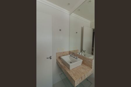 Casa à venda com 140m², 3 quartos e 3 vagasBanheiro Social