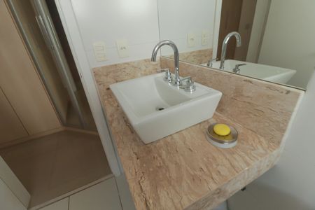 Casa à venda com 140m², 3 quartos e 3 vagasBanheiro da Suíte