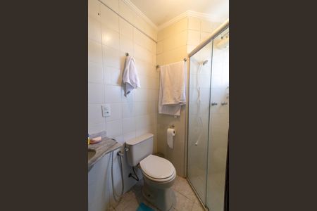 Apartamento para alugar com 72m², 3 quartos e 2 vagas Apartamento para alugar com 72m², 3 quartos e 2 vagasBanheiro