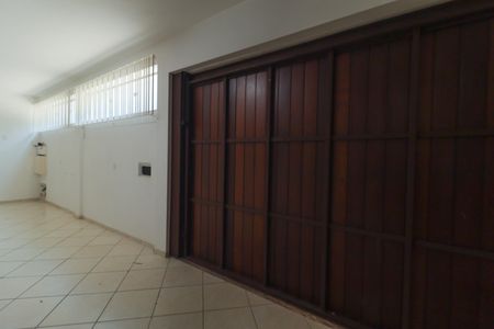 Casa à venda com 277m², 4 quartos e 3 vagasGaragem