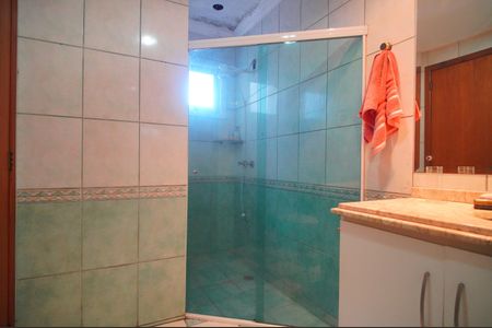 Casa à venda com 390m², 4 quartos e 2 vagasBanheiro