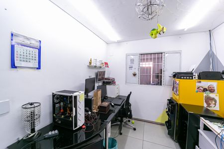 Apartamento à venda com 180m², 3 quartos e 2 vagasQuarto 2