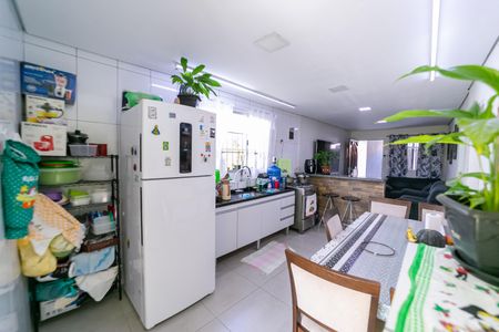 Apartamento à venda com 180m², 3 quartos e 2 vagasCozinha