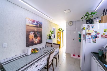 Apartamento à venda com 180m², 3 quartos e 2 vagasCozinha