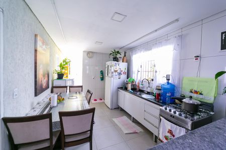 Apartamento à venda com 180m², 3 quartos e 2 vagasCozinha