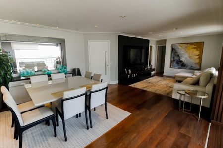 Apartamento à venda com 142m², 3 quartos e 2 vagasSala