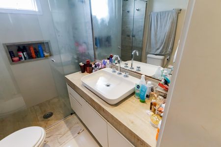 Apartamento à venda com 142m², 3 quartos e 2 vagasBanheiro da Suíte 3