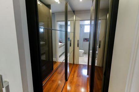 Apartamento à venda com 142m², 3 quartos e 2 vagasCloset da suíte 3