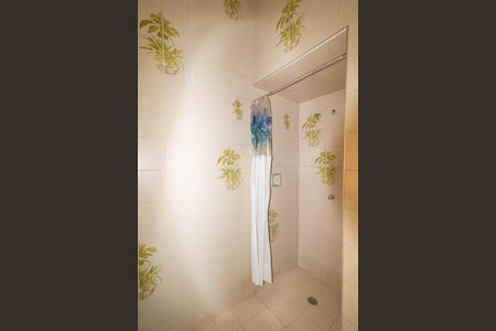 Casa à venda com 195m², 4 quartos e 2 vagas Casa à venda com 195m², 4 quartos e 2 vagasBanheiro