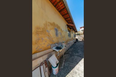 Casa à venda com 250m², 3 quartos e 8 vagas Casa à venda com 250m², 3 quartos e 8 vagasQuintal