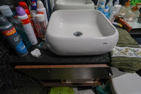 Casa para alugar com 280m², 5 quartos e 2 vagasCasa 2 - Banheiro