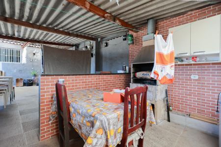 Casa para alugar com 280m², 5 quartos e 2 vagasÁrea de serviço e lazer