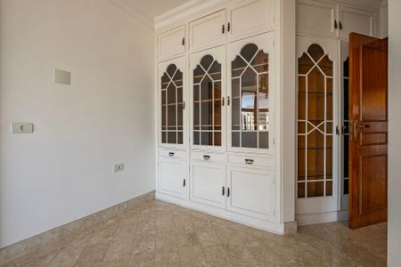 Apartamento à venda com 395m², 4 quartos e 5 vagas Apartamento à venda com 395m², 4 quartos e 5 vagasCopa
