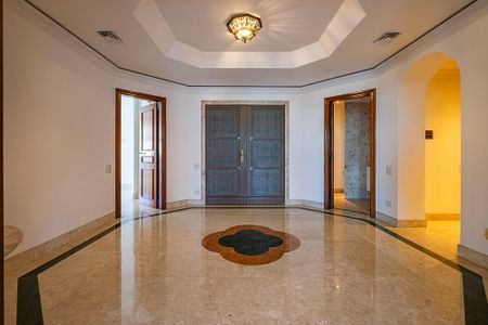 Apartamento à venda com 395m², 4 quartos e 5 vagas Apartamento à venda com 395m², 4 quartos e 5 vagasSala - Hall de entrada