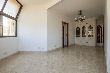 Apartamento à venda com 395m², 4 quartos e 5 vagas Apartamento à venda com 395m², 4 quartos e 5 vagasCopa