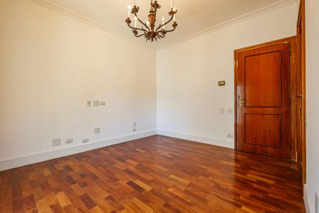 Apartamento à venda com 395m², 4 quartos e 5 vagas Apartamento à venda com 395m², 4 quartos e 5 vagasSuíte 2