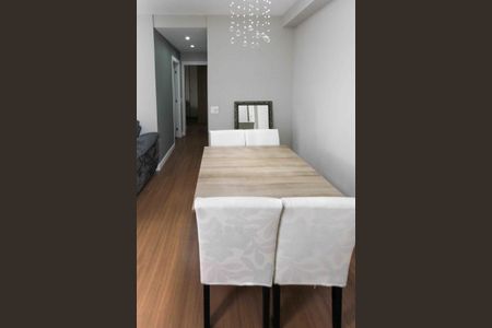 Apartamento à venda com 77m², 2 quartos e 1 vagaSala de Jantar