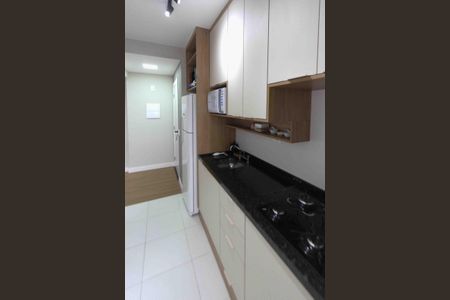 Apartamento à venda com 77m², 2 quartos e 1 vagaCozinha