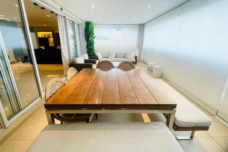 Apartamento à venda com 192m², 3 quartos e 3 vagas