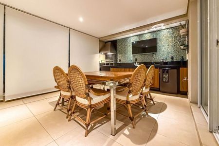 Apartamento à venda com 192m², 3 quartos e 3 vagas