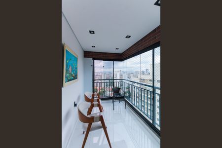 Apartamento à venda com 157m², 3 quartos e 3 vagas Apartamento à venda com 157m², 3 quartos e 3 vagasVaranda Suíte 2