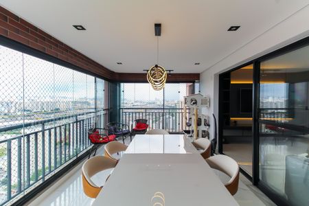 Apartamento à venda com 157m², 3 quartos e 3 vagas Apartamento à venda com 157m², 3 quartos e 3 vagasVaranda Sala/Cozinha