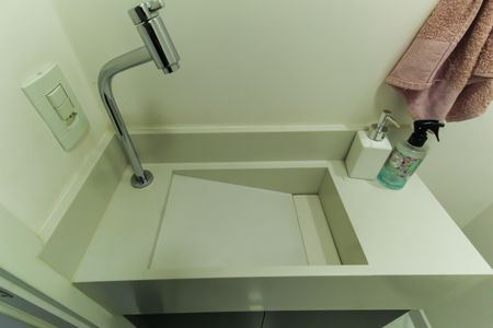 Apartamento à venda com 157m², 3 quartos e 3 vagas Apartamento à venda com 157m², 3 quartos e 3 vagasLavabo