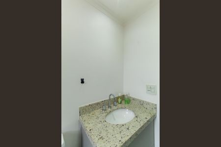 Apartamento à venda com 157m², 3 quartos e 3 vagas Apartamento à venda com 157m², 3 quartos e 3 vagasBanheiro da Suíte 1