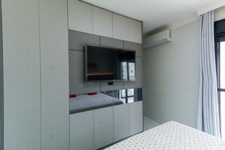 Apartamento à venda com 157m², 3 quartos e 3 vagas Apartamento à venda com 157m², 3 quartos e 3 vagasSuíte 2