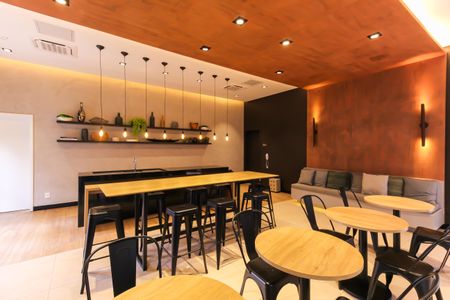 Apartamento à venda com 157m², 3 quartos e 3 vagas Apartamento à venda com 157m², 3 quartos e 3 vagasÁrea comum - Salão de festas