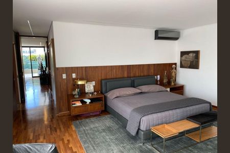Apartamento à venda com 3 quartos, 550m² em Santa Cecilia, São Paulo