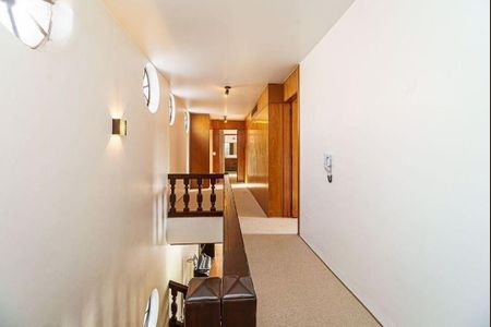 Casa à venda com 1000m², 4 quartos e 6 vagas