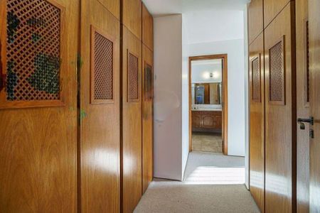 Casa à venda com 1000m², 4 quartos e 6 vagas