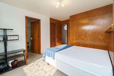 Casa à venda com 1000m², 4 quartos e 6 vagas