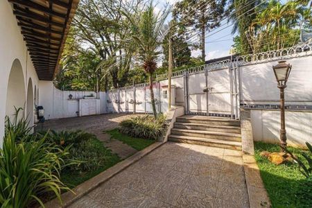 Casa à venda com 1000m², 4 quartos e 6 vagas