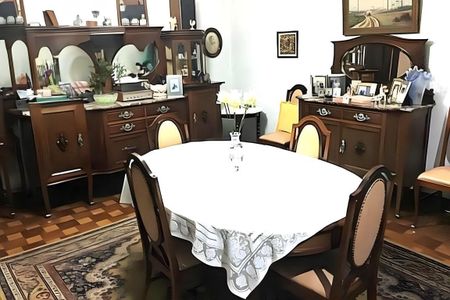 Casa à venda com 234m², 3 quartos e 8 vagas