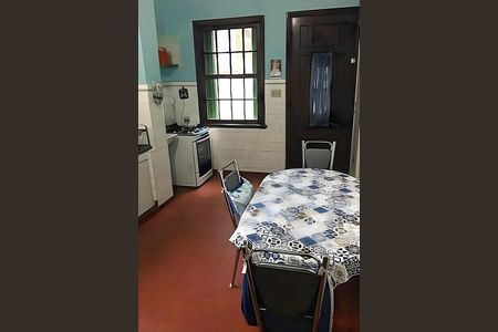 Casa à venda com 234m², 3 quartos e 8 vagas