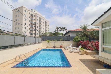 Casa à venda com 302m², 4 quartos e 6 vagas Casa à venda com 302m², 4 quartos e 6 vagasÁrea externa