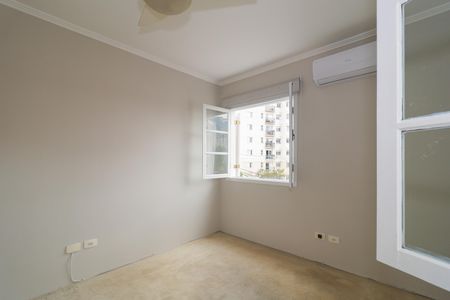 Casa à venda com 302m², 4 quartos e 6 vagas Casa à venda com 302m², 4 quartos e 6 vagasSuíte 2