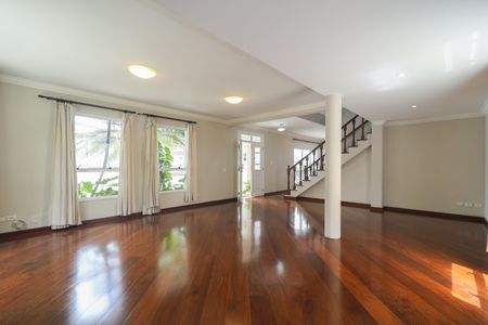 Sala de casa à venda com 4 quartos, 302m² em Vila Sonia, São Paulo