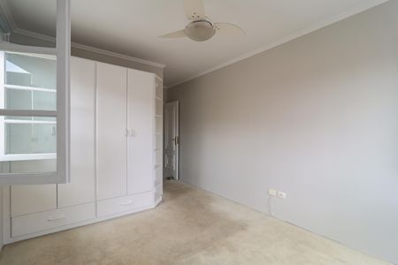 Casa à venda com 302m², 4 quartos e 6 vagas Casa à venda com 302m², 4 quartos e 6 vagasSuíte 2