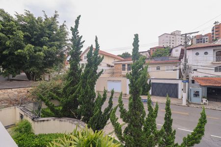 Casa à venda com 302m², 4 quartos e 6 vagas Casa à venda com 302m², 4 quartos e 6 vagasVista da Suíte 1