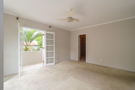 Casa à venda com 302m², 4 quartos e 6 vagas Casa à venda com 302m², 4 quartos e 6 vagasSuíte 1