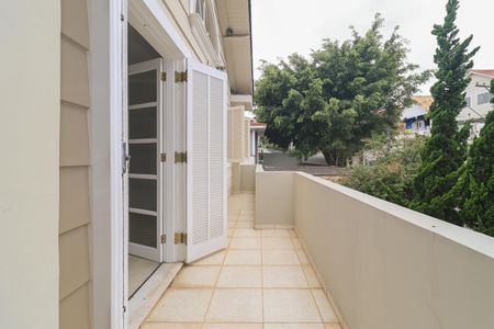 Casa à venda com 302m², 4 quartos e 6 vagas Casa à venda com 302m², 4 quartos e 6 vagasSuíte 1